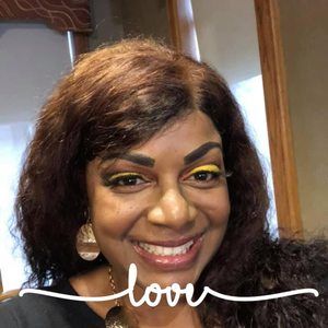 Meet your Posher, Iris